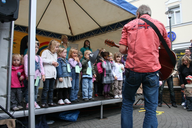 gal/2010/2010 Saitentwist Weltkindertag Essen Borbeck 20.09. AK -Bochold/2010 Saitentwist Weltkindertag Borbeck AK Bochold 20.09. 149.jpg